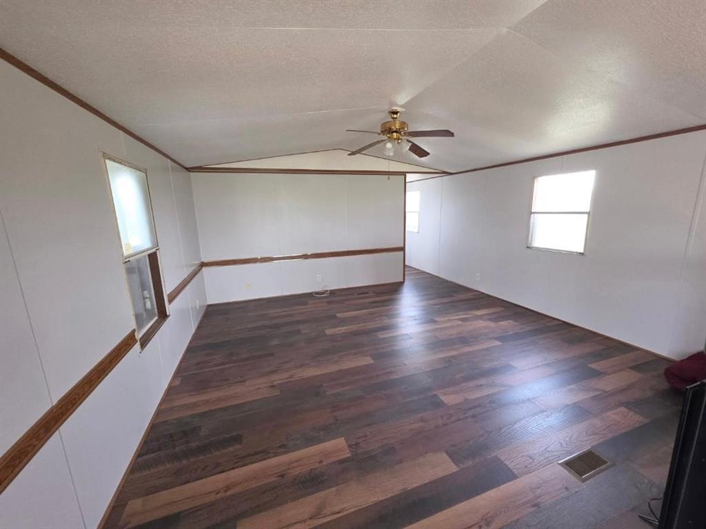 1245 Cr 211, Weimar, Texas image 7