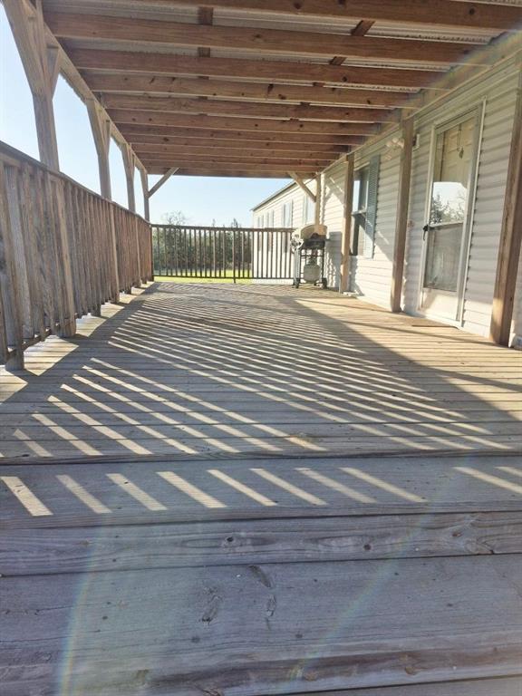1245 Cr 211, Weimar, Texas image 2