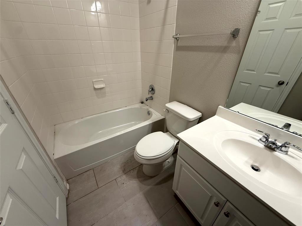 4118 Sterling Springs Lane, League City, Texas image 23