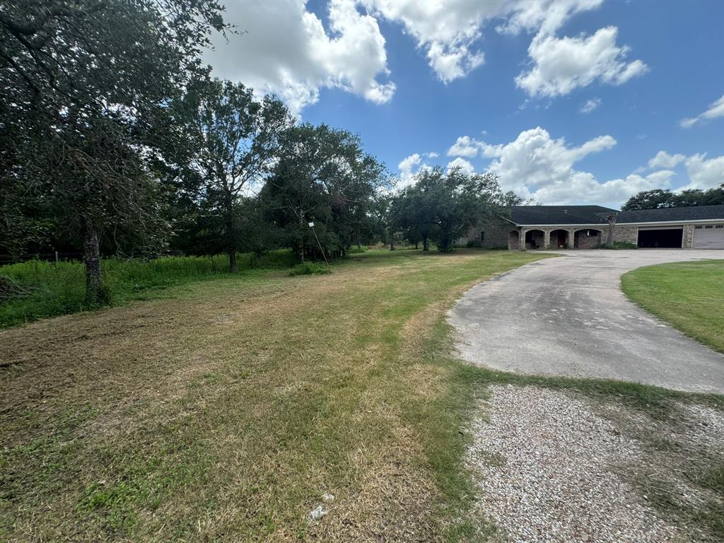 34319 Us-59 Hwy, Louise, Texas image 18