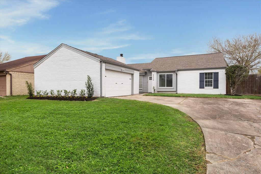 2003 Long Barrel Lane, Missouri City, Texas image 1