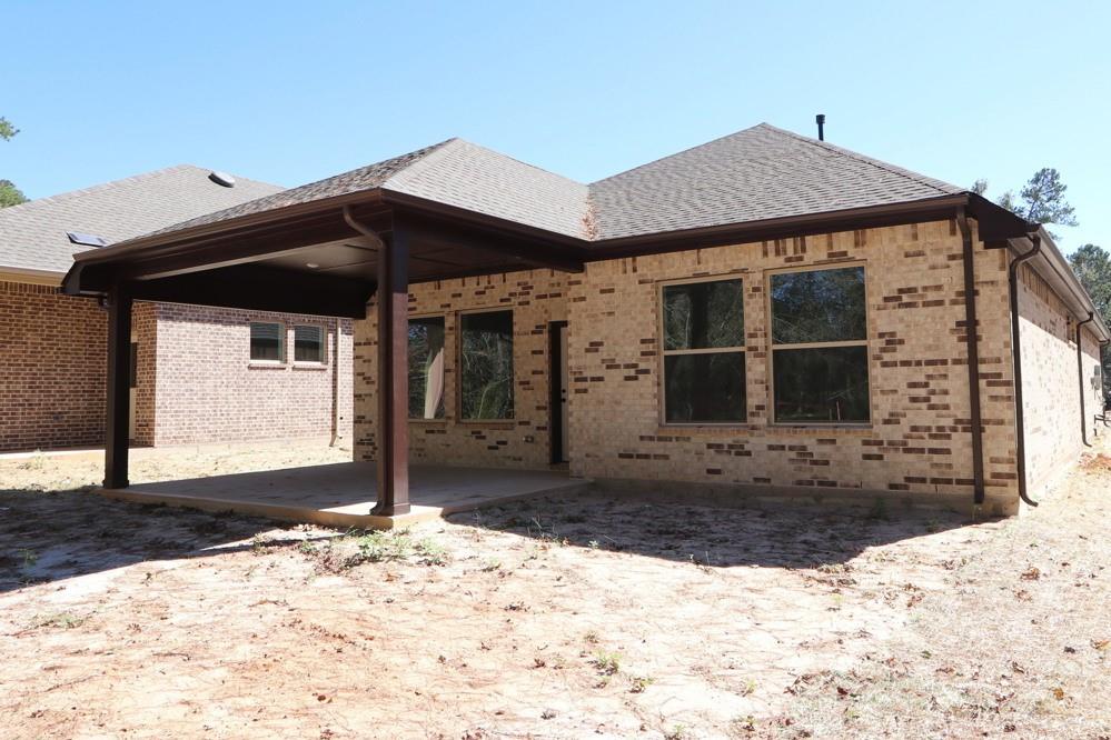 426 Embden Rim Drive, Willis, Texas image 2