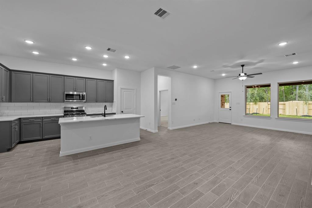 426 Embden Rim Drive, Willis, Texas image 23