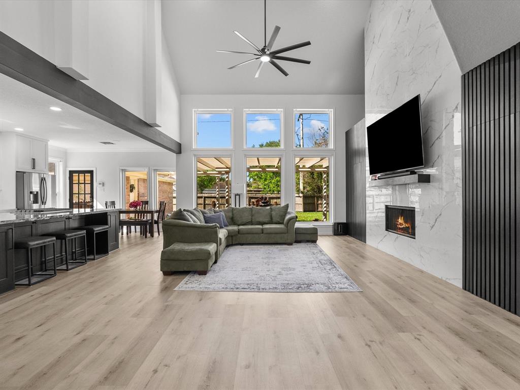 1223 Hawkhill Drive