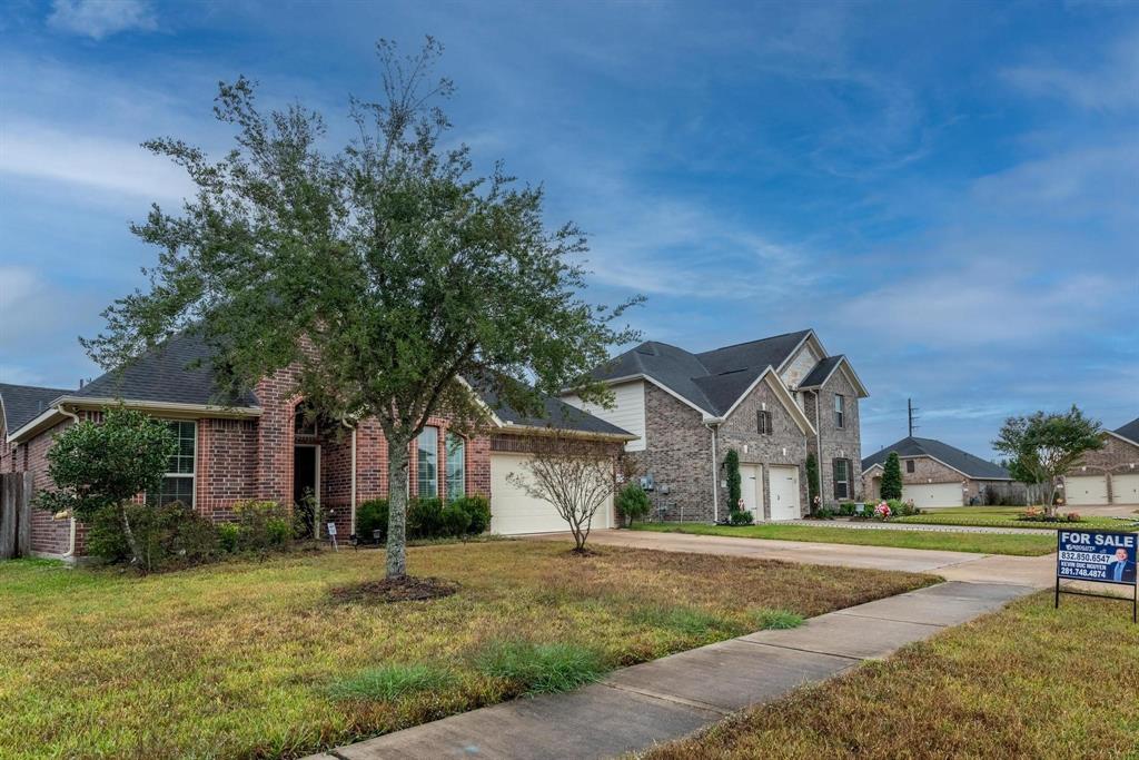 2109 Scissor Tail Road, Pearland, Texas image 4