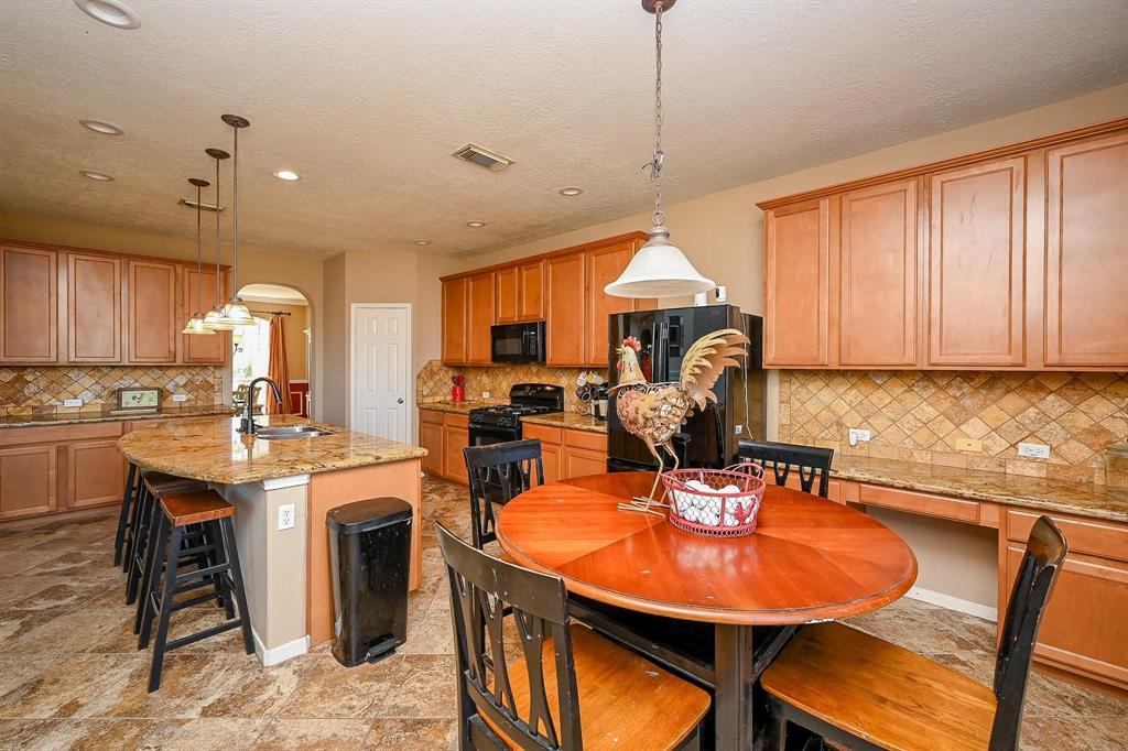 4214 Bridgestone Shadow Court, Spring, Texas image 8