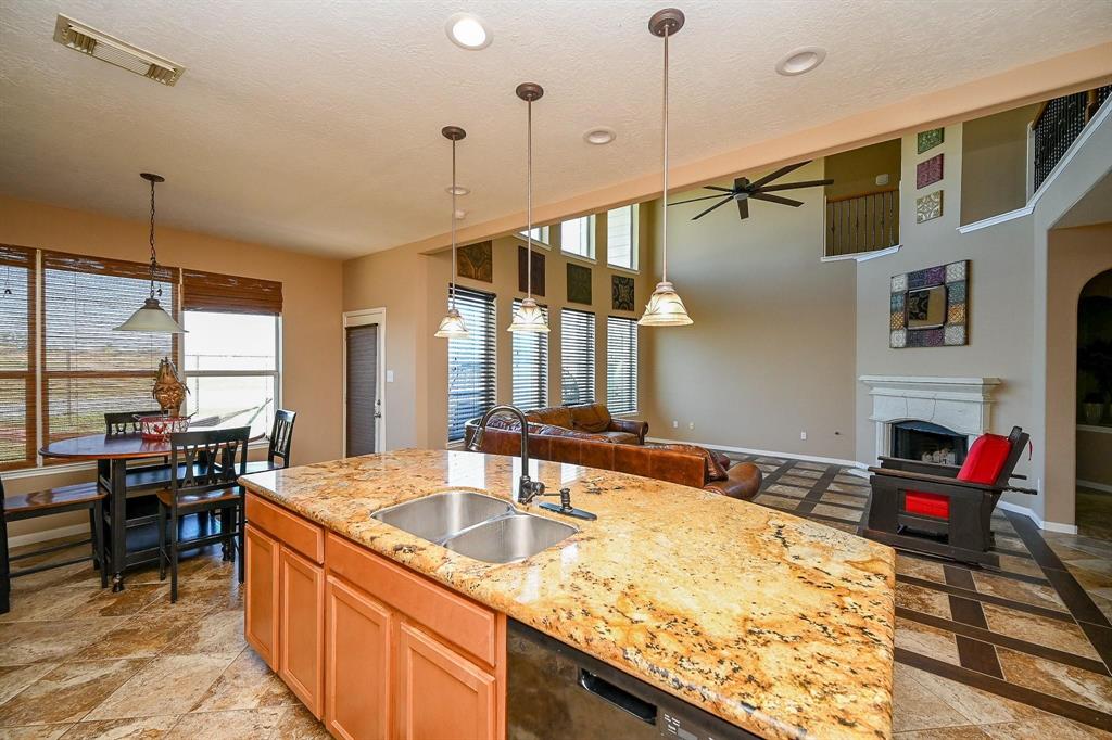 4214 Bridgestone Shadow Court, Spring, Texas image 7