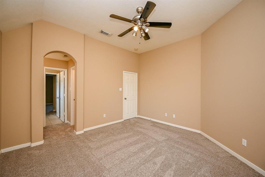 4214 Bridgestone Shadow Court, Spring, Texas image 15