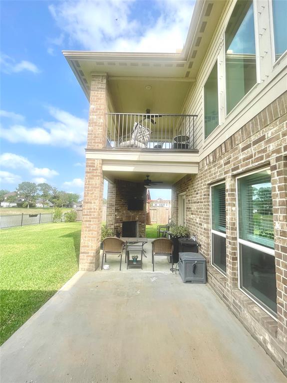 2900 Flying Horse Lane, Dickinson, Texas image 6