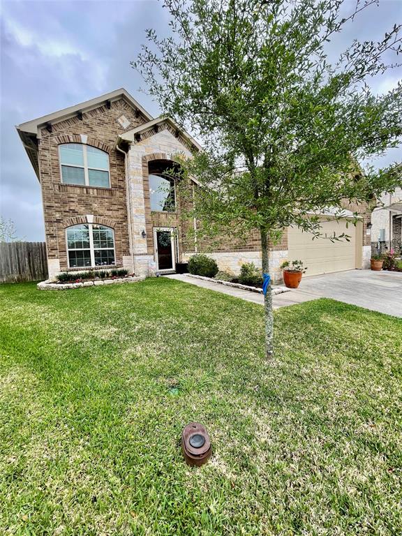 2900 Flying Horse Lane, Dickinson, Texas image 1