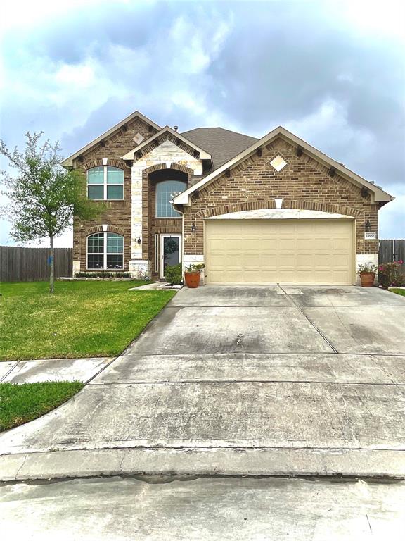 2900 Flying Horse Lane, Dickinson, Texas image 3