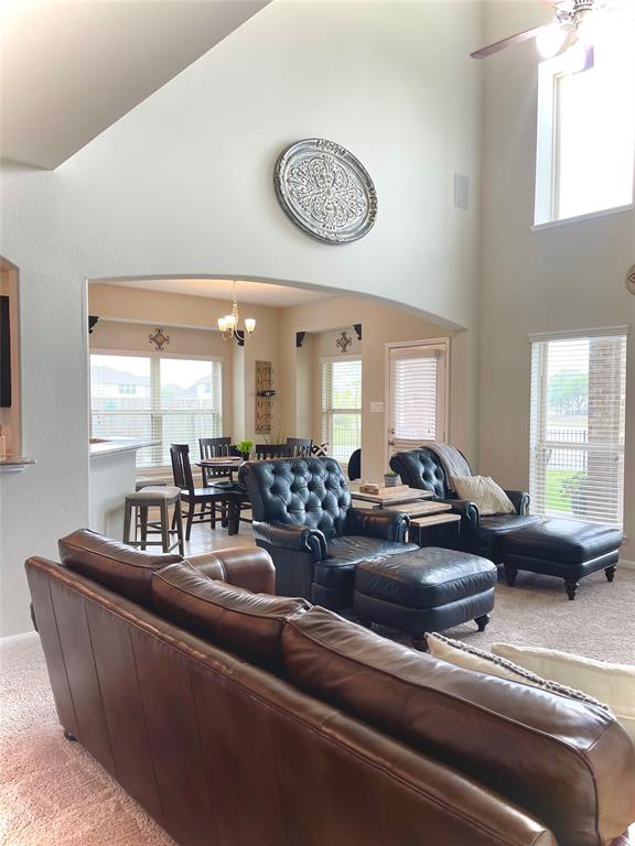 2900 Flying Horse Lane, Dickinson, Texas image 10
