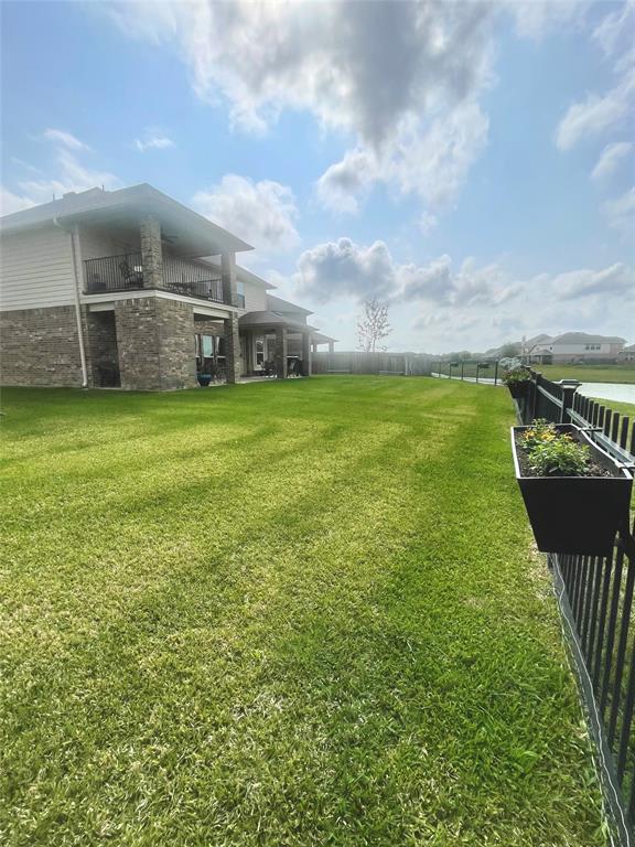 2900 Flying Horse Lane, Dickinson, Texas image 44