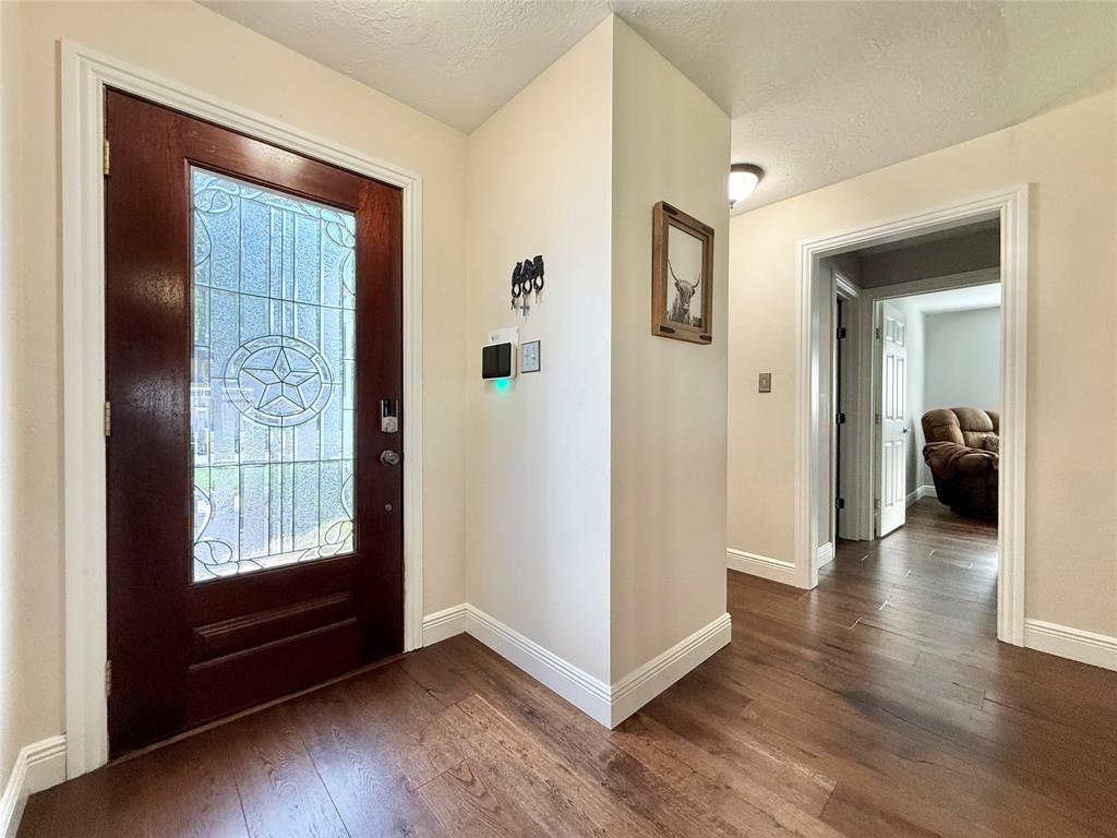 5719 Walnutgate Drive, Spring, Texas image 5