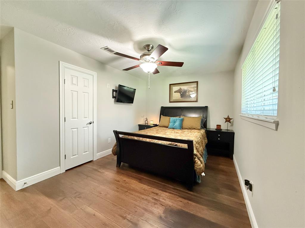 5719 Walnutgate Drive, Spring, Texas image 29