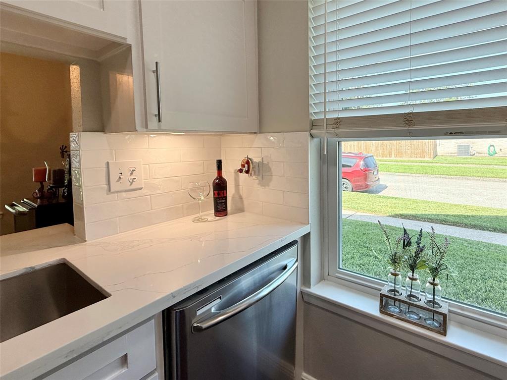 5719 Walnutgate Drive, Spring, Texas image 20