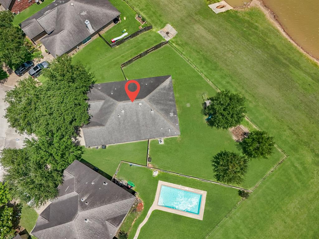 6003 Oxford Lake Drive, Rosenberg, Texas image 7