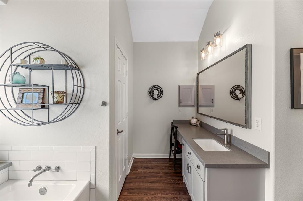 6003 Oxford Lake Drive, Rosenberg, Texas image 31