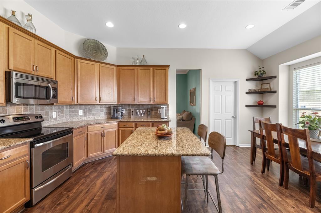 6003 Oxford Lake Drive, Rosenberg, Texas image 19