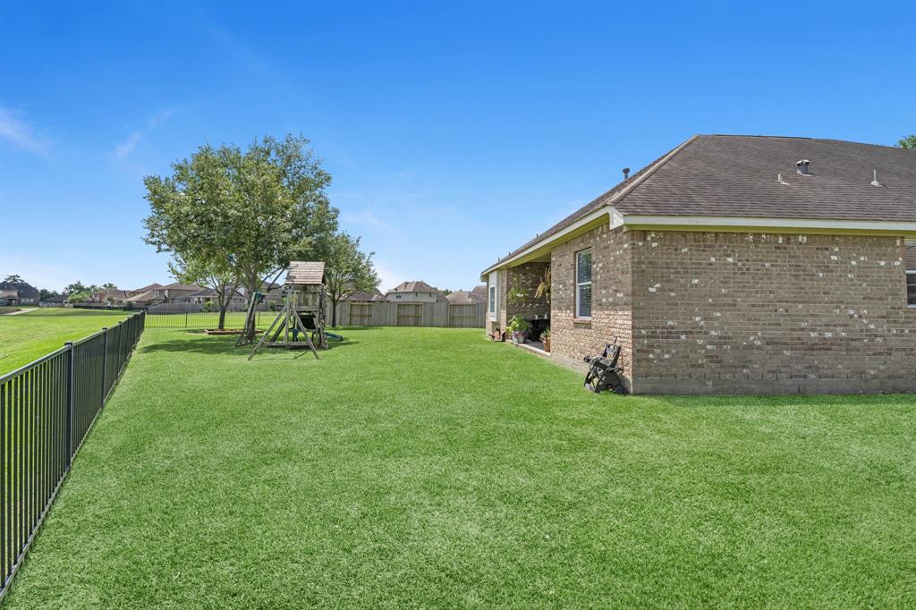 6003 Oxford Lake Drive, Rosenberg, Texas image 42