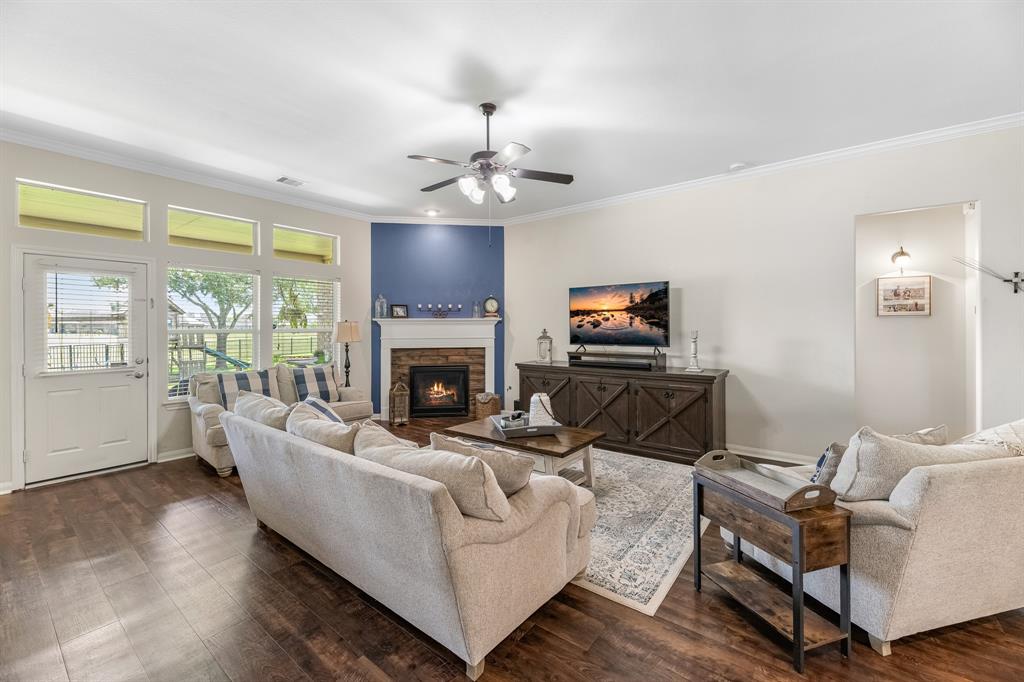 6003 Oxford Lake Drive, Rosenberg, Texas image 13