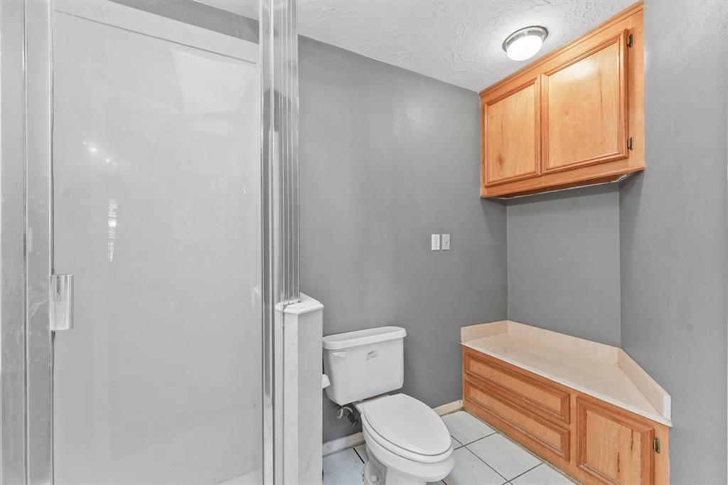 75 Oak Leaf Drive, Huffman, Texas image 13