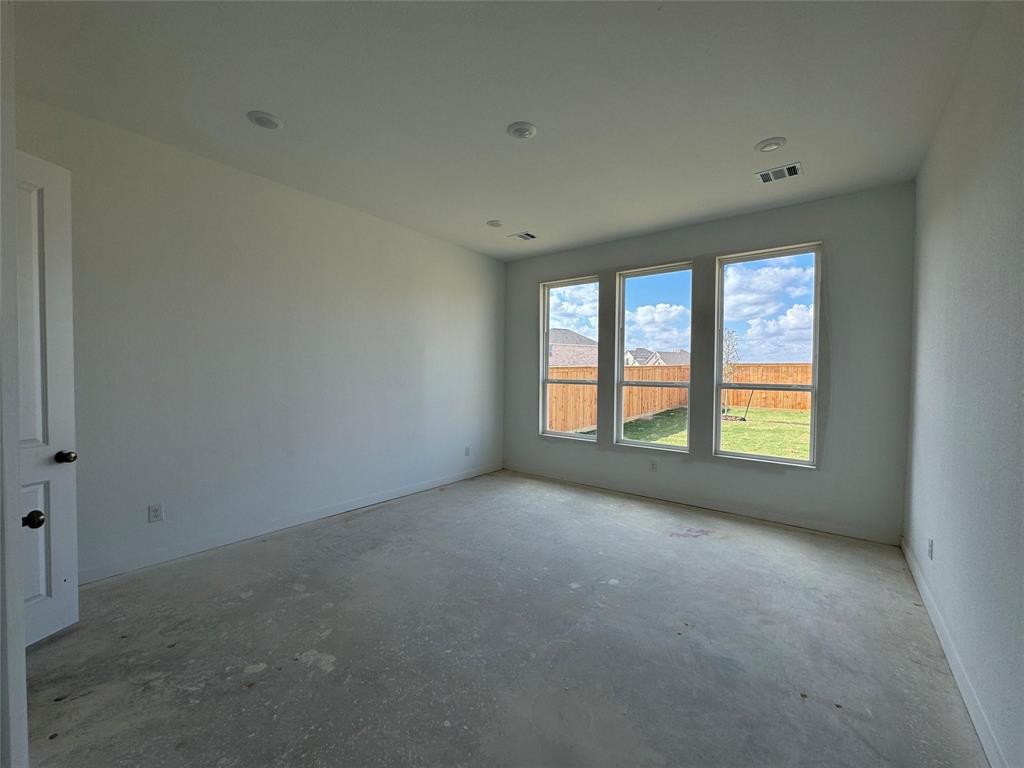 2403 Honeyberry Shrub Drive, Manvel, Texas image 7