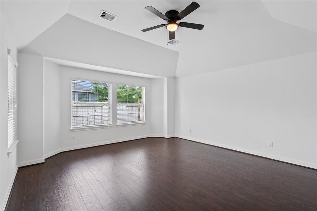 326 Lake Rim Drive, Rosenberg, Texas image 31