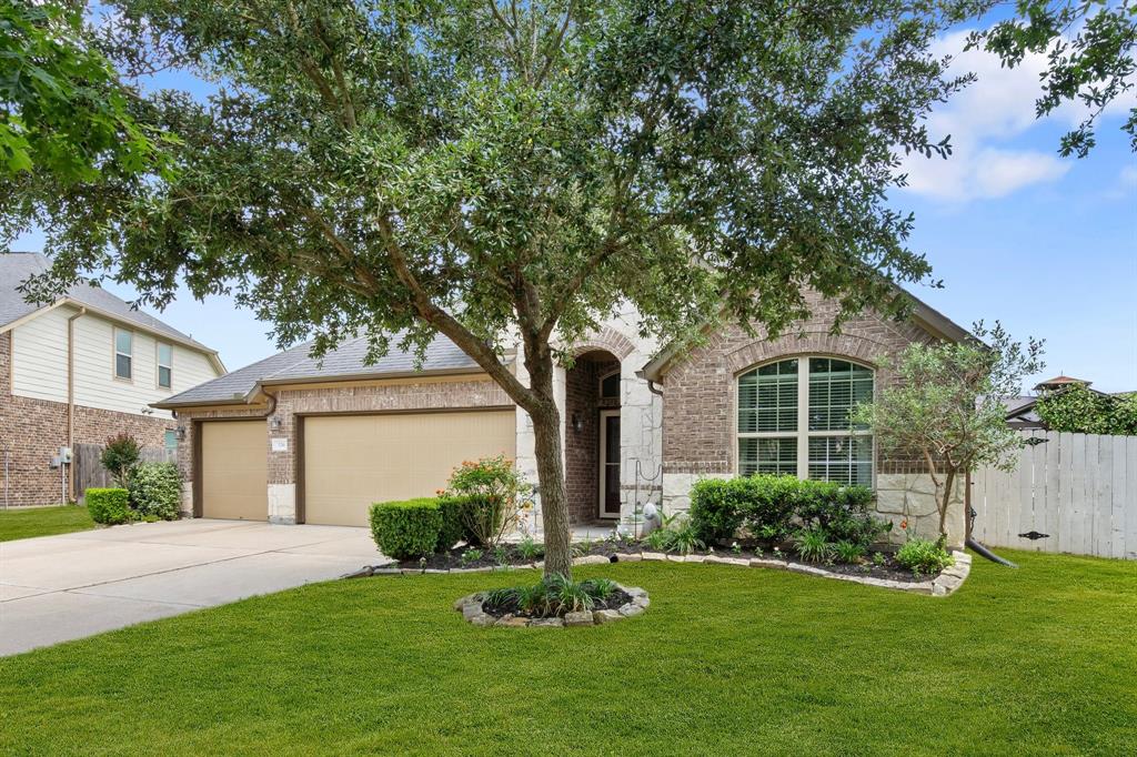 326 Lake Rim Drive, Rosenberg, Texas image 6
