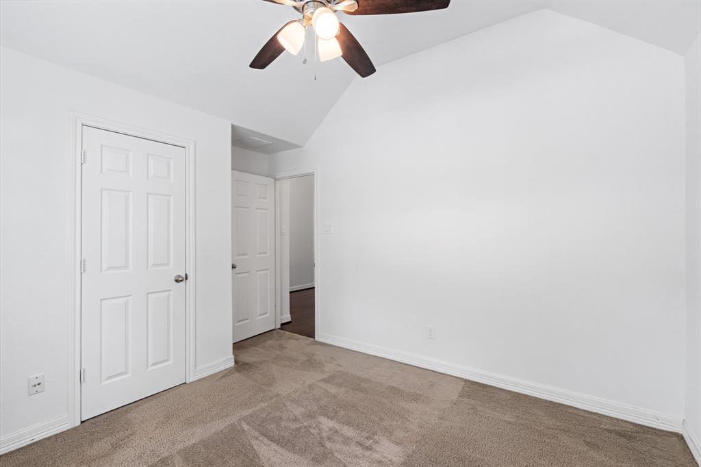 326 Lake Rim Drive, Rosenberg, Texas image 9