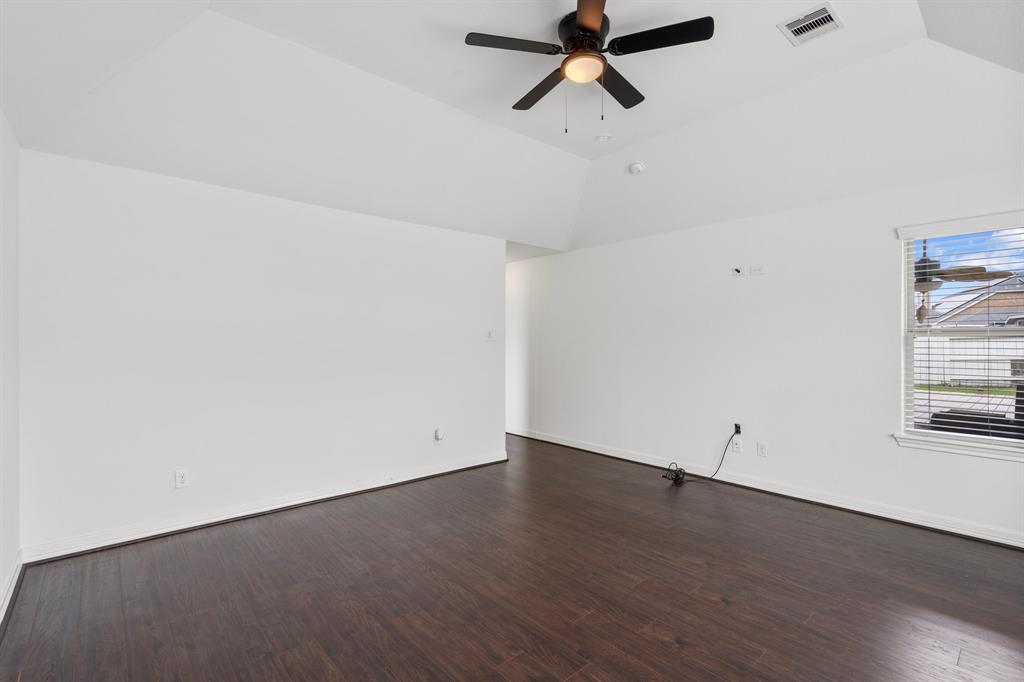 326 Lake Rim Drive, Rosenberg, Texas image 32