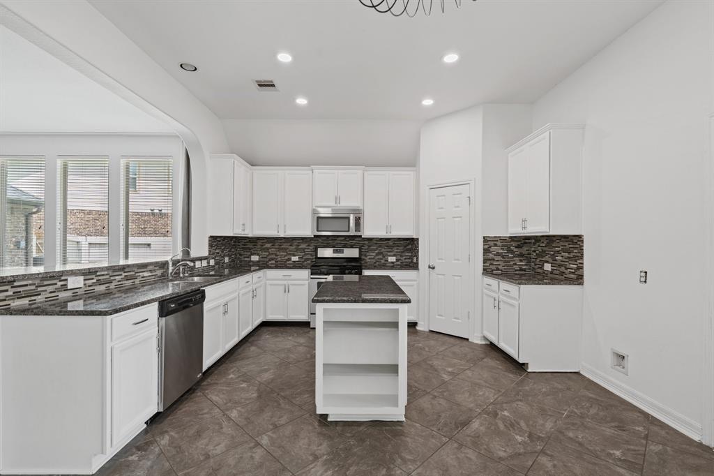 326 Lake Rim Drive, Rosenberg, Texas image 23