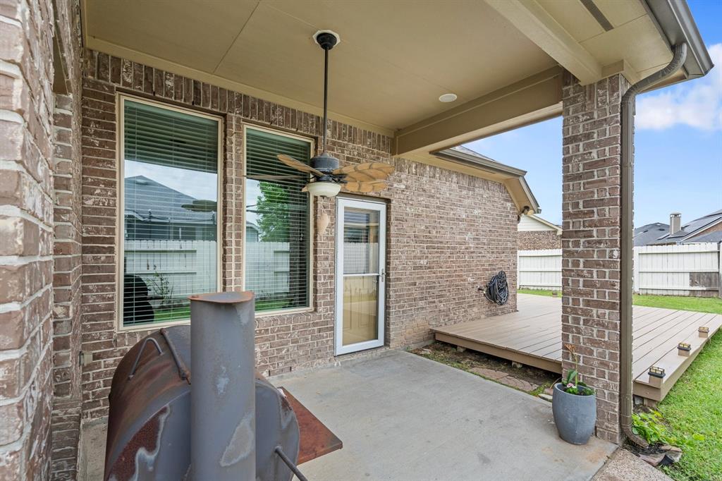 326 Lake Rim Drive, Rosenberg, Texas image 34