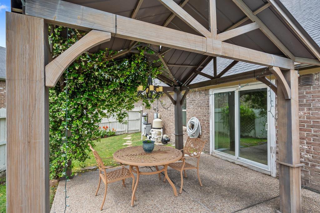 326 Lake Rim Drive, Rosenberg, Texas image 3