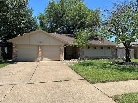 Single Family Residence in Spring TX 4818 Broken Elm Drive.jpg