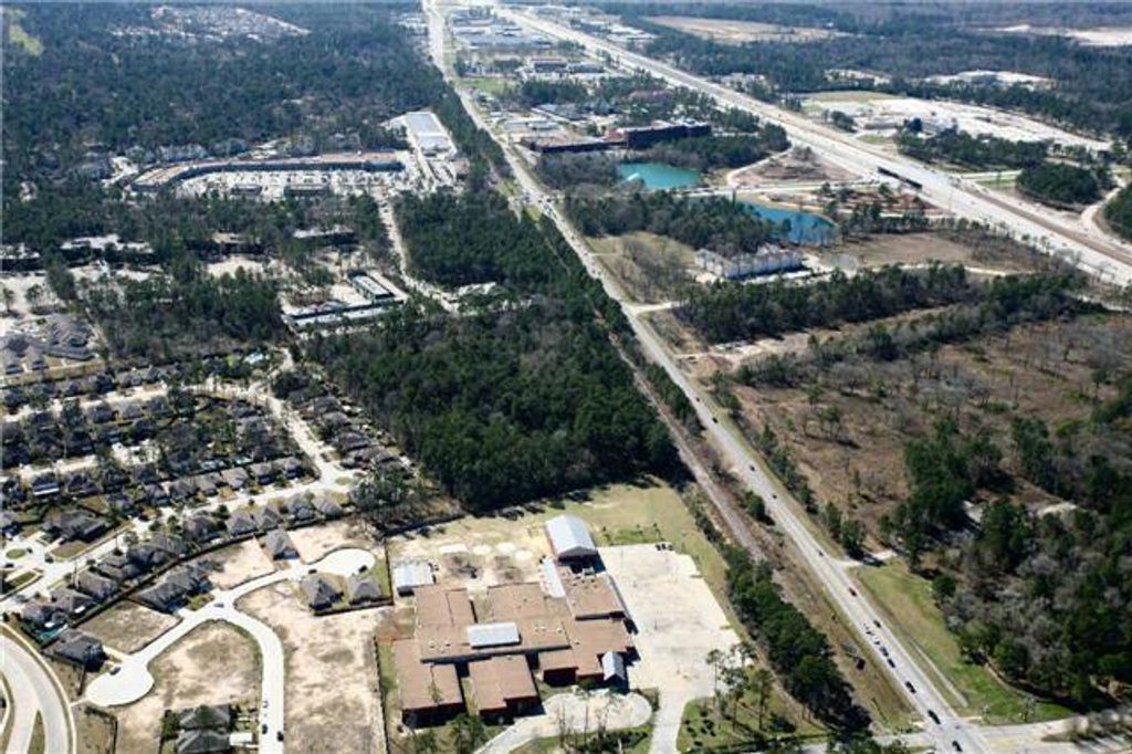 Photo of 0 Rock Fall Drive, Kingwood, TX 77339 (MLS # 75100073)