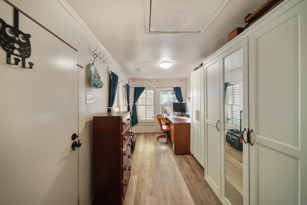 3523 Whispering Brook Drive, Kingwood, Texas image 23
