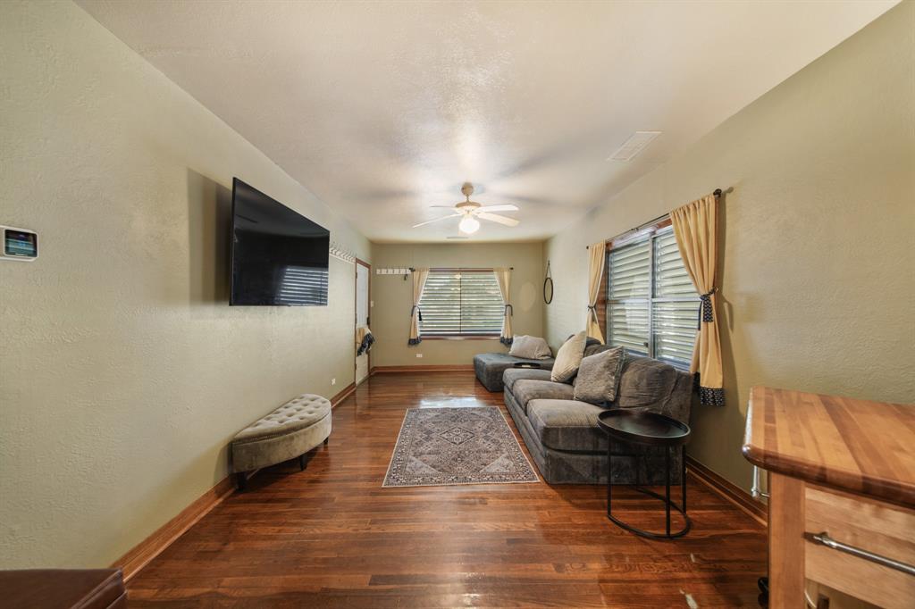 3523 Whispering Brook Drive, Kingwood, Texas image 11