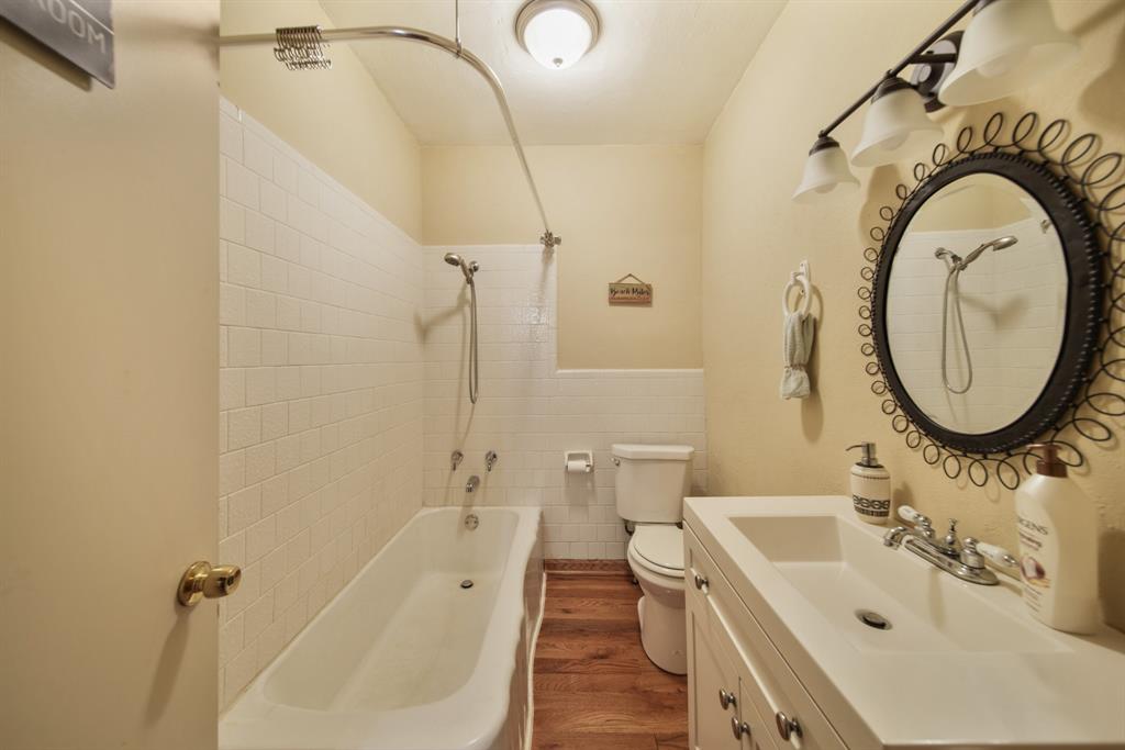 3523 Whispering Brook Drive, Kingwood, Texas image 19
