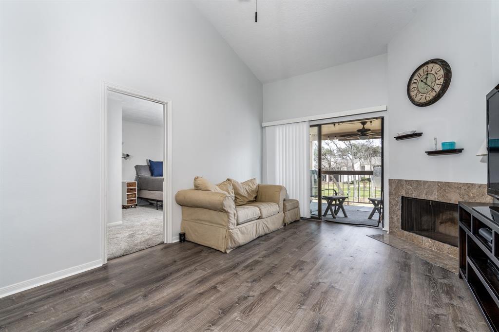 203 Lakeview Terrace Ter #203 B, Conroe, Texas image 6