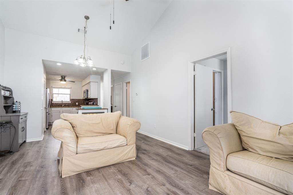 203 Lakeview Terrace Ter #203 B, Conroe, Texas image 15