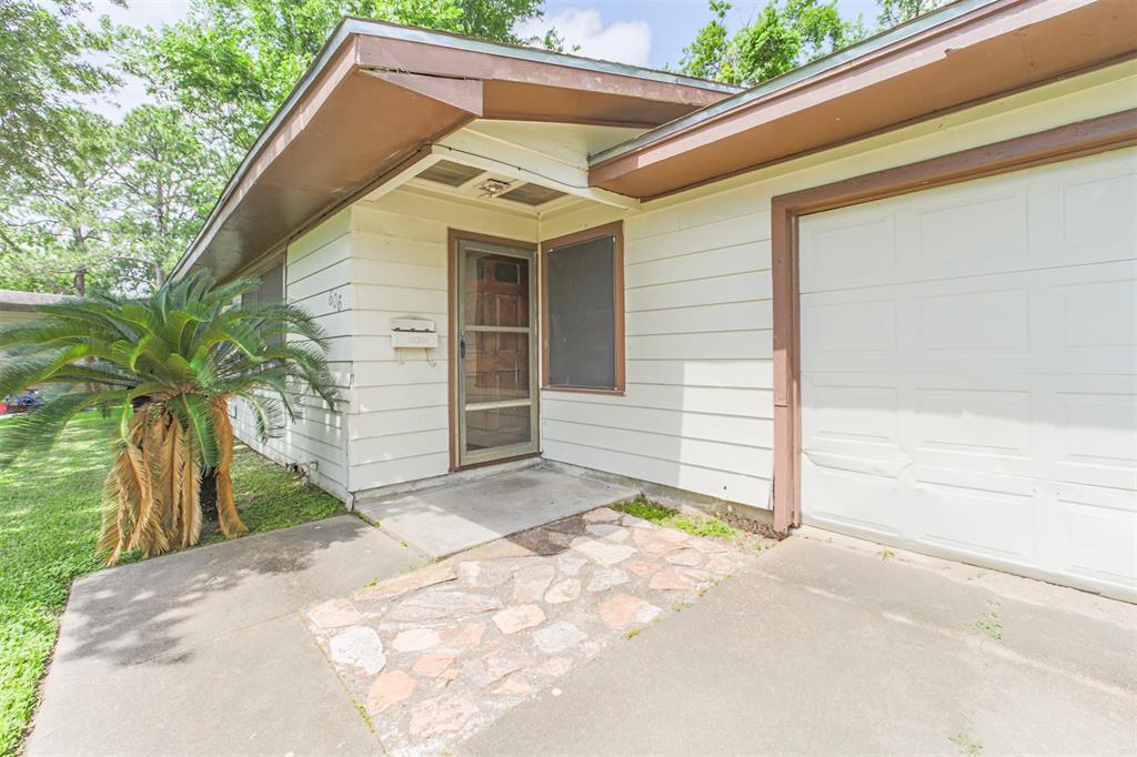 606 Roosevelt Street, La Marque, Texas image 3