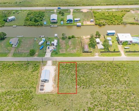 Photo of 498 County Road 299 Heron, Sargent, TX 77414 (MLS # 14939209) Photo of 498 County Road 299 Heron, Sargent, TX 77414 (MLS # 14939209)