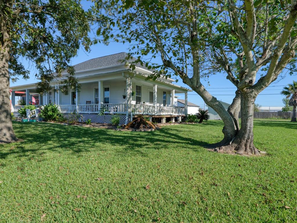 410 S Avenue C, Freeport, Texas image 3