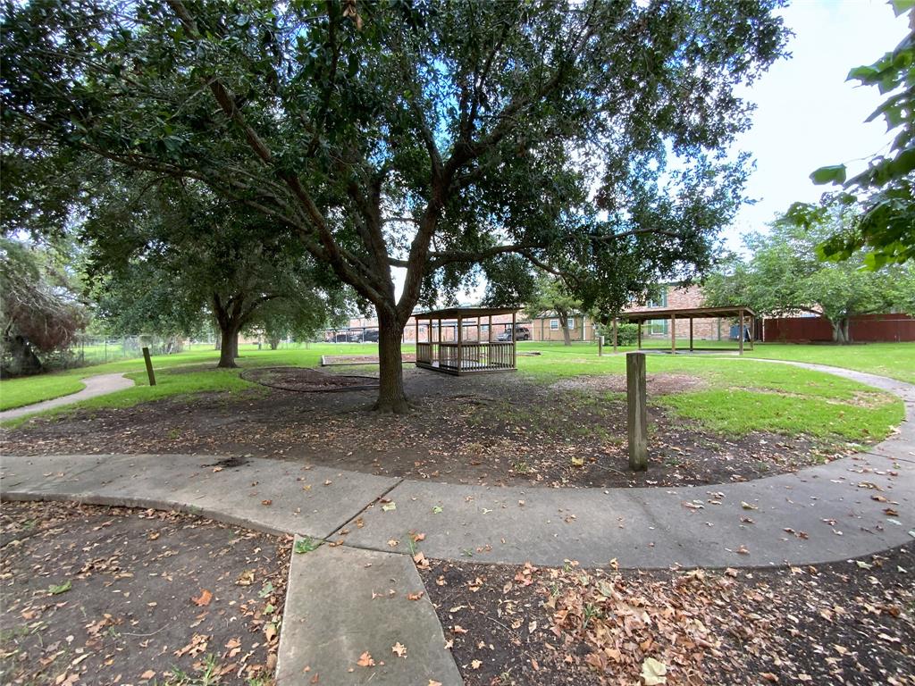 1320 W Brazos Avenue, West Columbia, Texas image 19