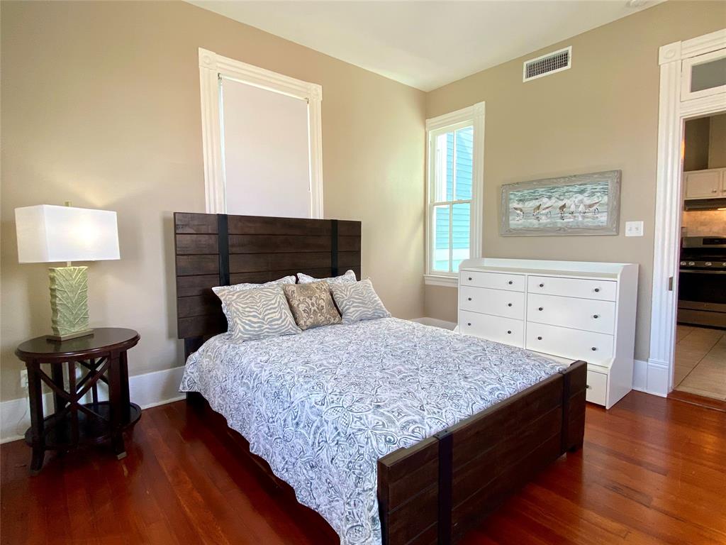 1220 Avenue M 1/2, Galveston, Texas image 19