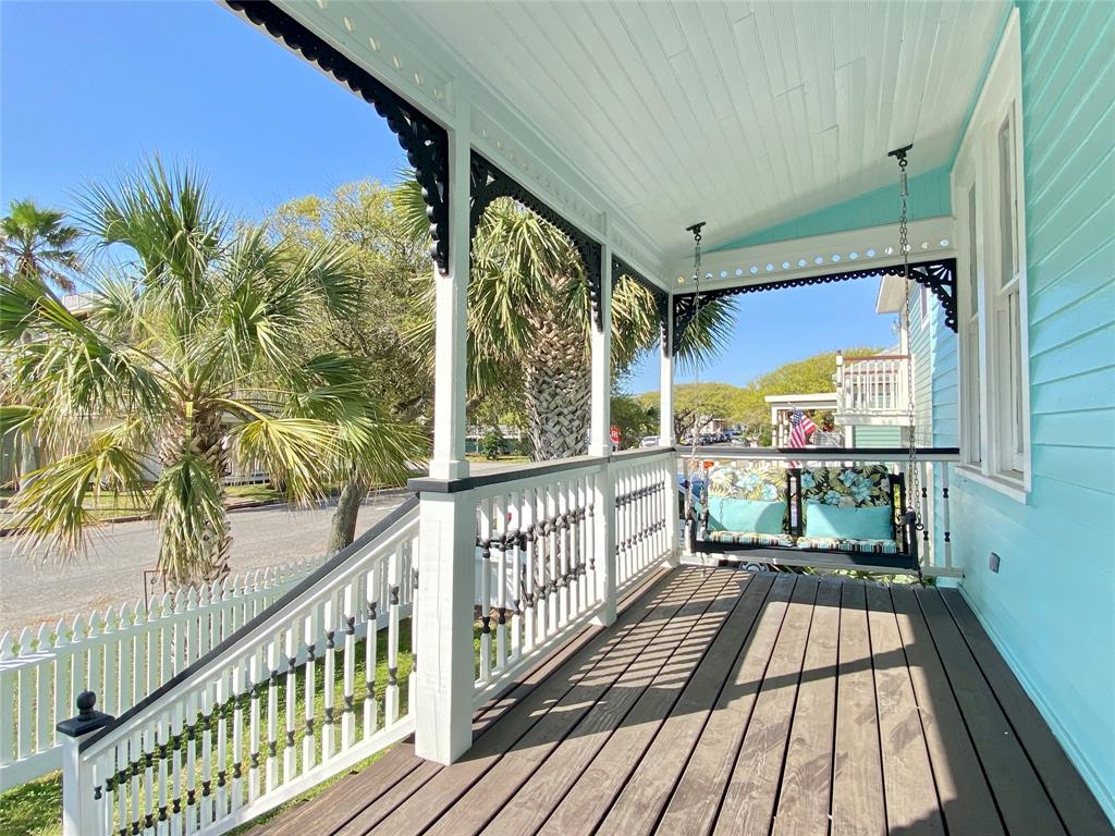 1220 Avenue M 1/2, Galveston, Texas image 4