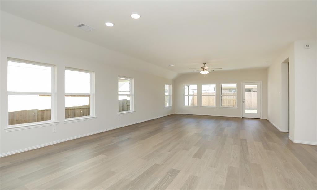320 Ice Shore Trail, Dayton, Texas image 18