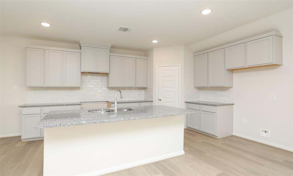 320 Ice Shore Trail, Dayton, Texas image 15