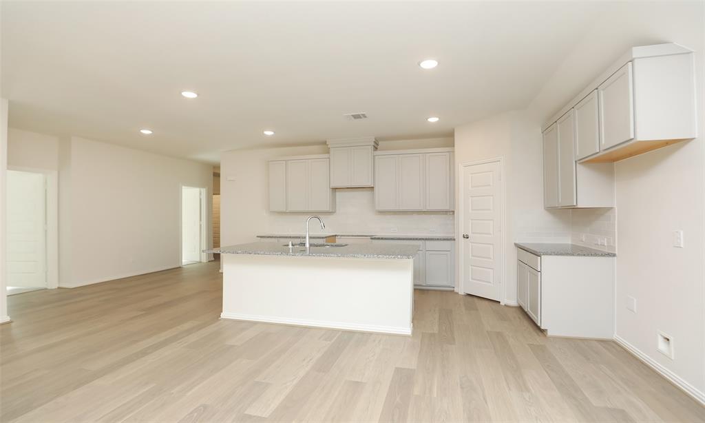 320 Ice Shore Trail, Dayton, Texas image 16